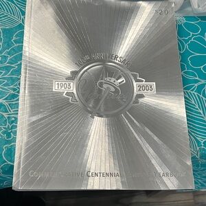 🔥⚾️ Vintage 2003 NEW YORK YANKEES MLB  Official Yearbook 100th Anniversary - EUC